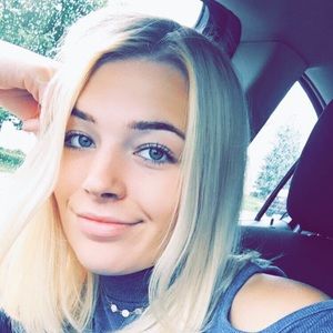 Meet your Posher, Jillian